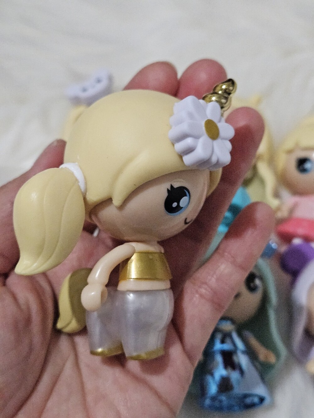 Trinity & Beyond Custom Buildable Mini Figures - Picture 5 of 6